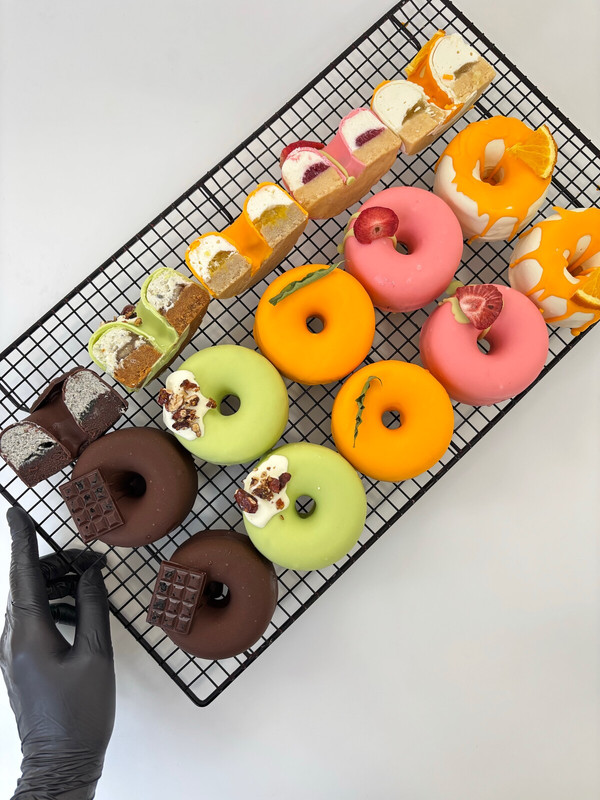 Кондитерская онлайн школа Ze.firka / Алена Зефирка - Donut cakes. Тариф «Пончик VIP»